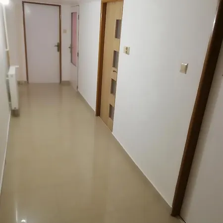 Rum i privatbostad Domino Korytné